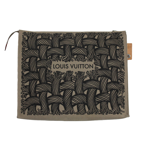 Louis Vuitton AW 2015 Large Pochette Bag